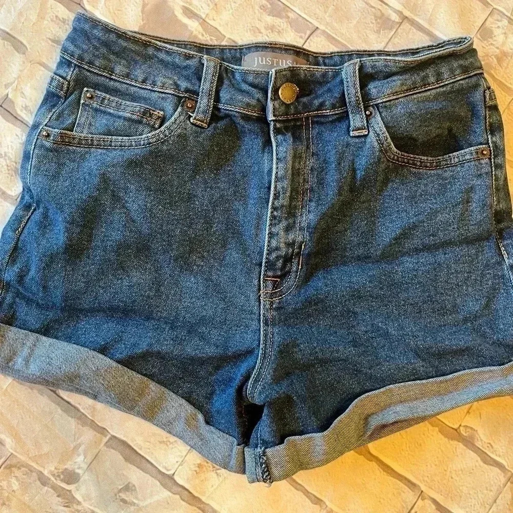 JUST USA denim shorts size 27